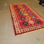 قالیچه دستباف قشقایی شیرازی تمام پشم رنگ گیاهی طرح لوزی هندسی