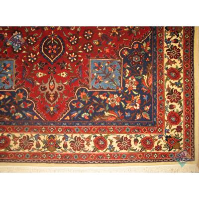 six meter Bakhtiyar carpet Handwoven Medallion Design