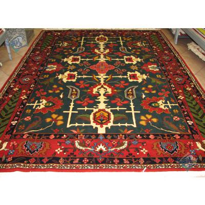 Six Meter Bakhtiyari Carpet Handmade The Cross Design