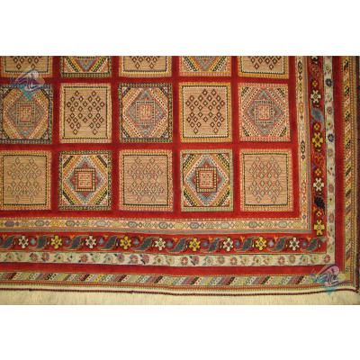 قالیچه سیرجان سوزنی فرش برجسته باف طرح خشتی